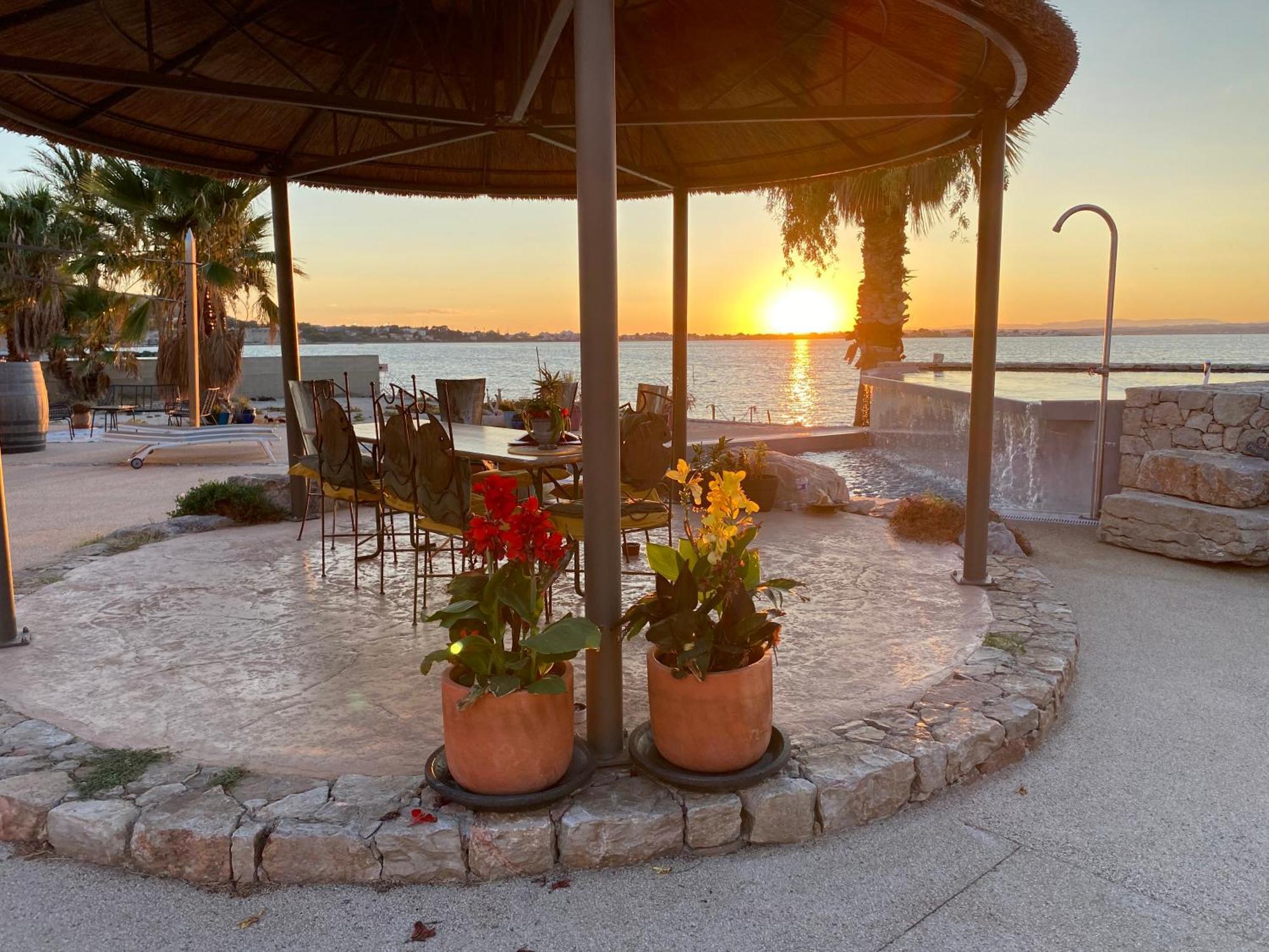 Bed and Breakfast Les Pieds Dans L'Eau Sète Exterior foto