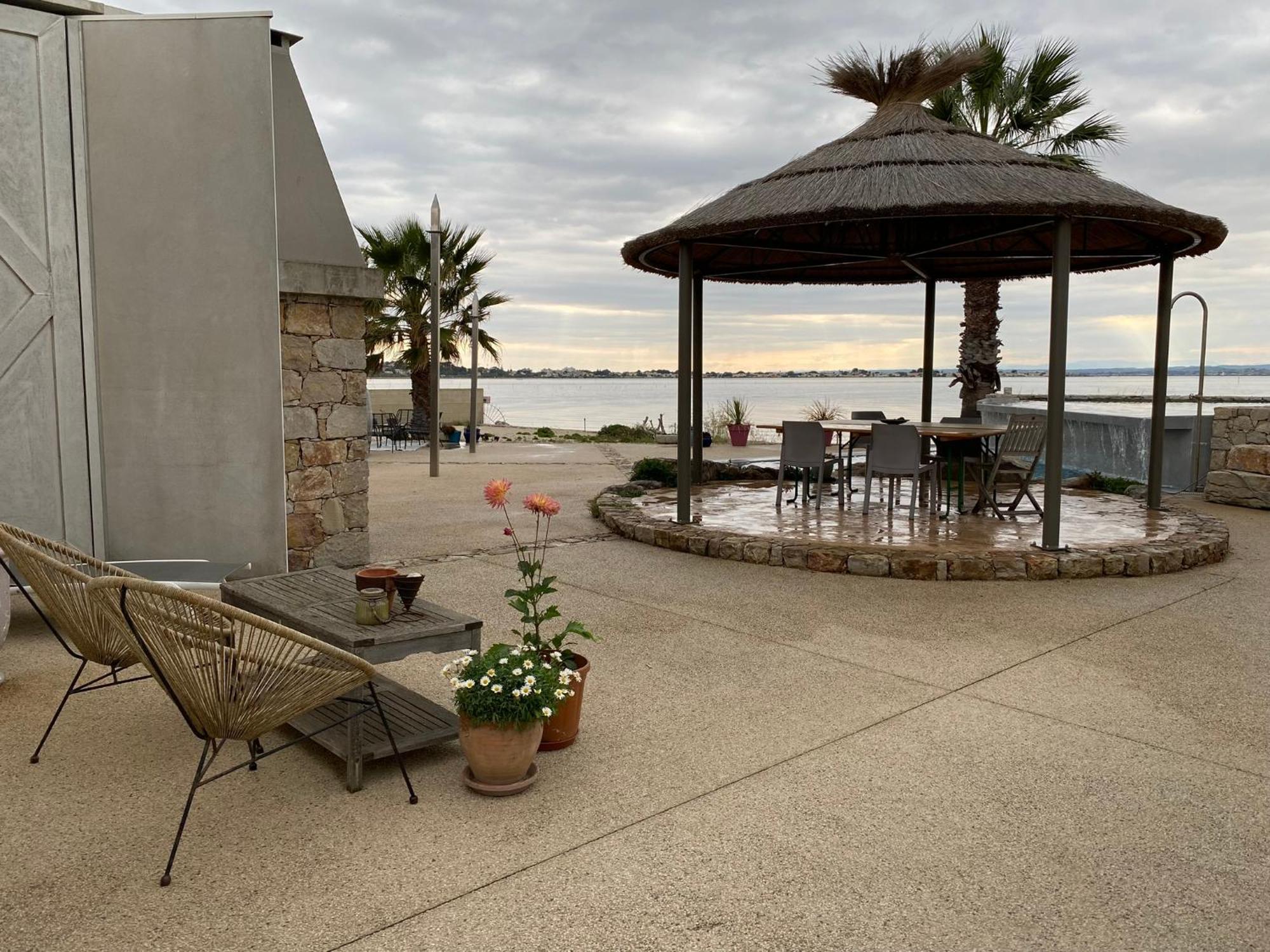 Bed and Breakfast Les Pieds Dans L'Eau Sète Exterior foto