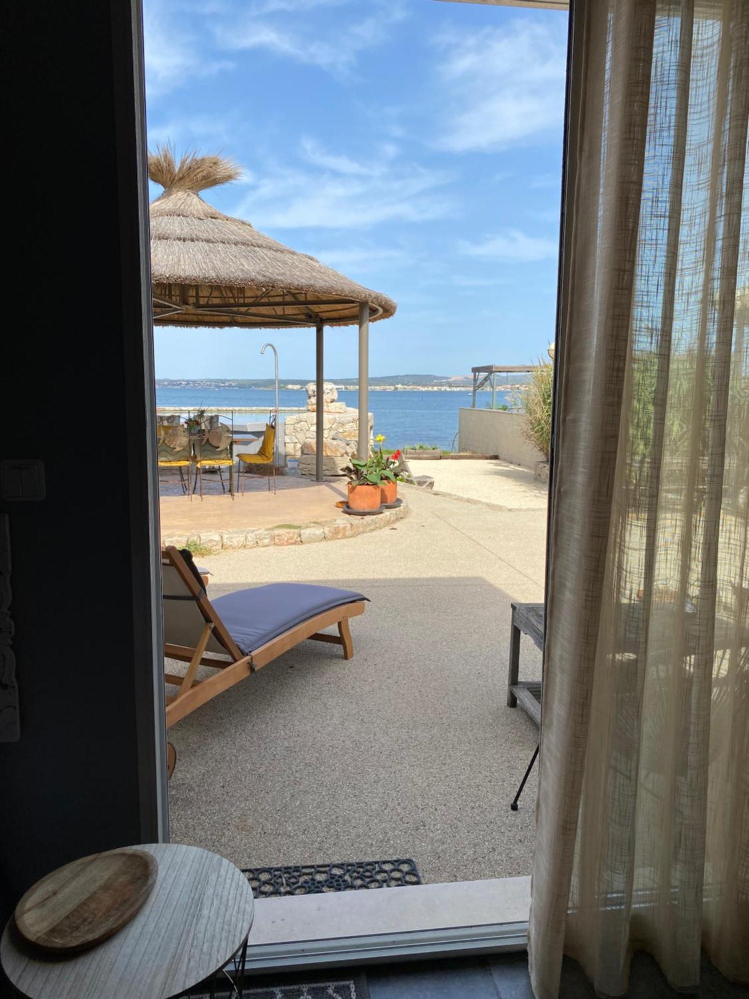 Bed and Breakfast Les Pieds Dans L'Eau Sète Exterior foto